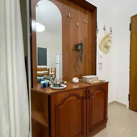 Casa Nautica By The Sea W/24h Self Check-in * Golem (Tirana)